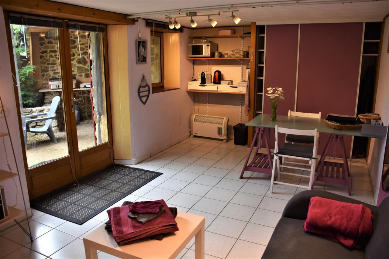 Chambre D'Hotes De Thoree Maclas Bagian luar foto