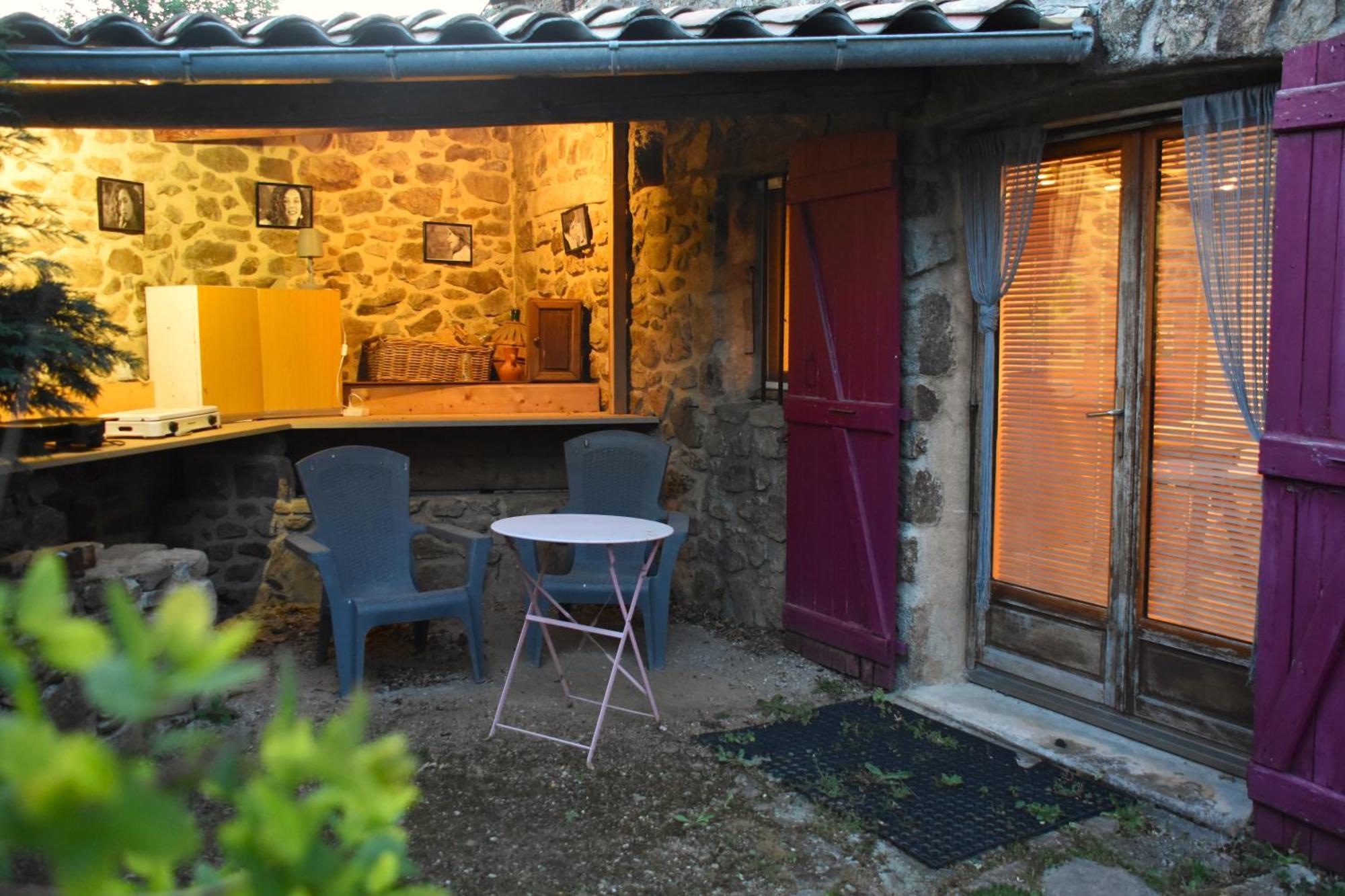 Chambre D'Hotes De Thoree Maclas Bagian luar foto